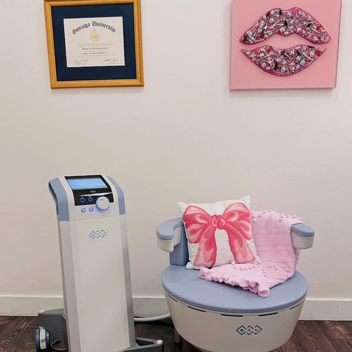 BTL Emsella chair, the device behind the consult